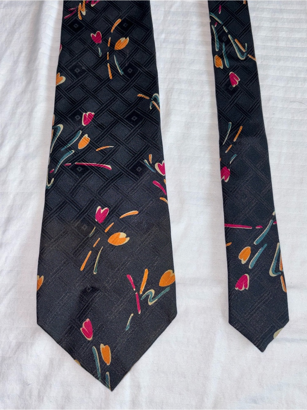 CITY OF LONDON by Ferrell Reed Black with Orange Pink Teal Flowers 100% Silk Tie